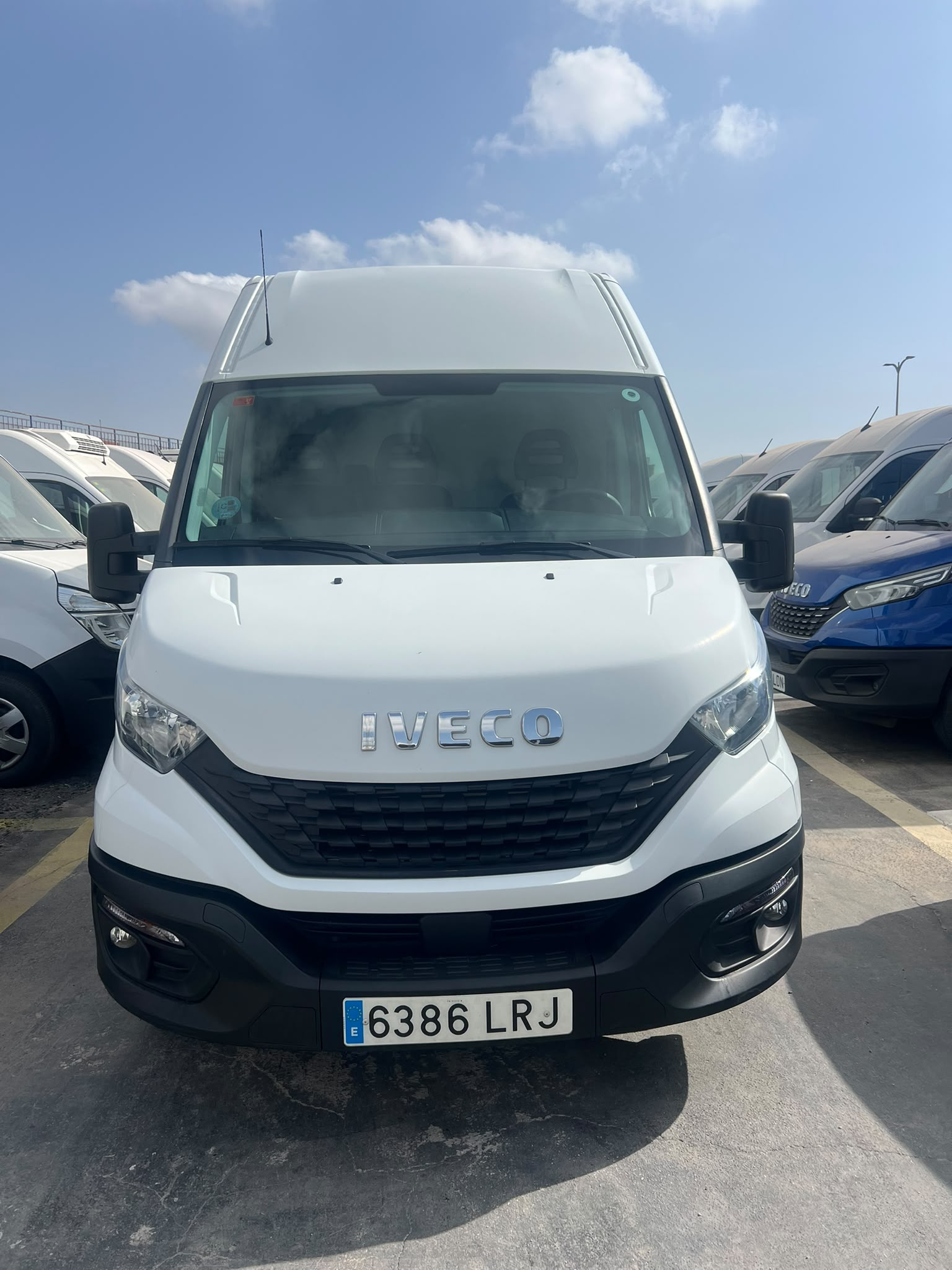 IVECO DAILY 35 140 L3H2 2021