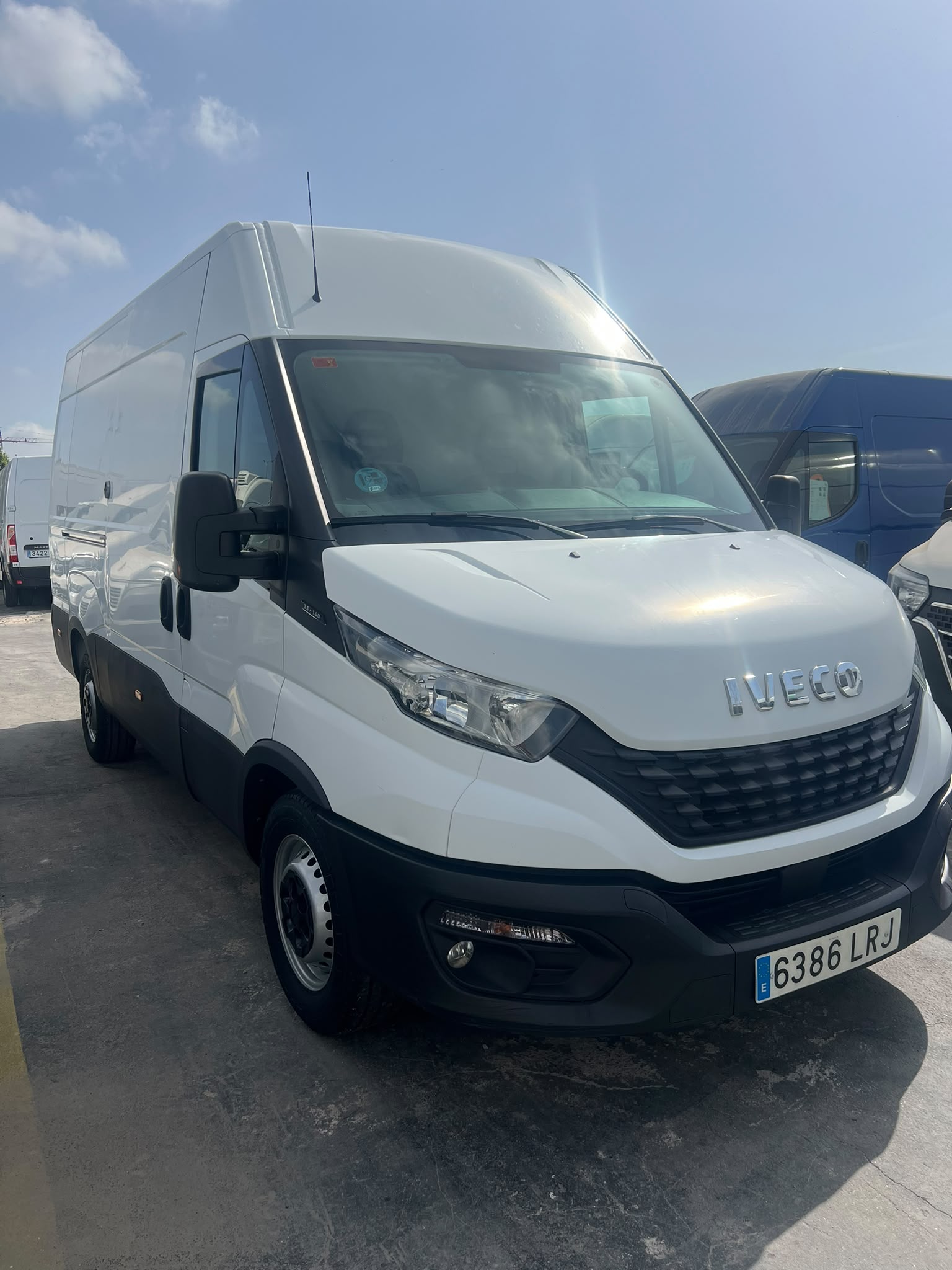 IVECO DAILY 35 140 L3H2 2021