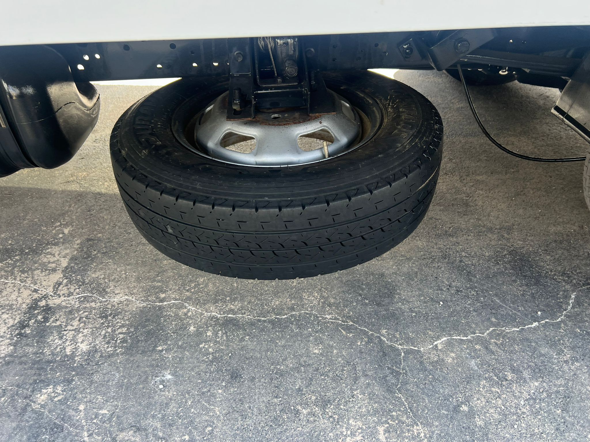 IVECO Daily 35C14 PAQUETERO RAMPA RETRACTIL