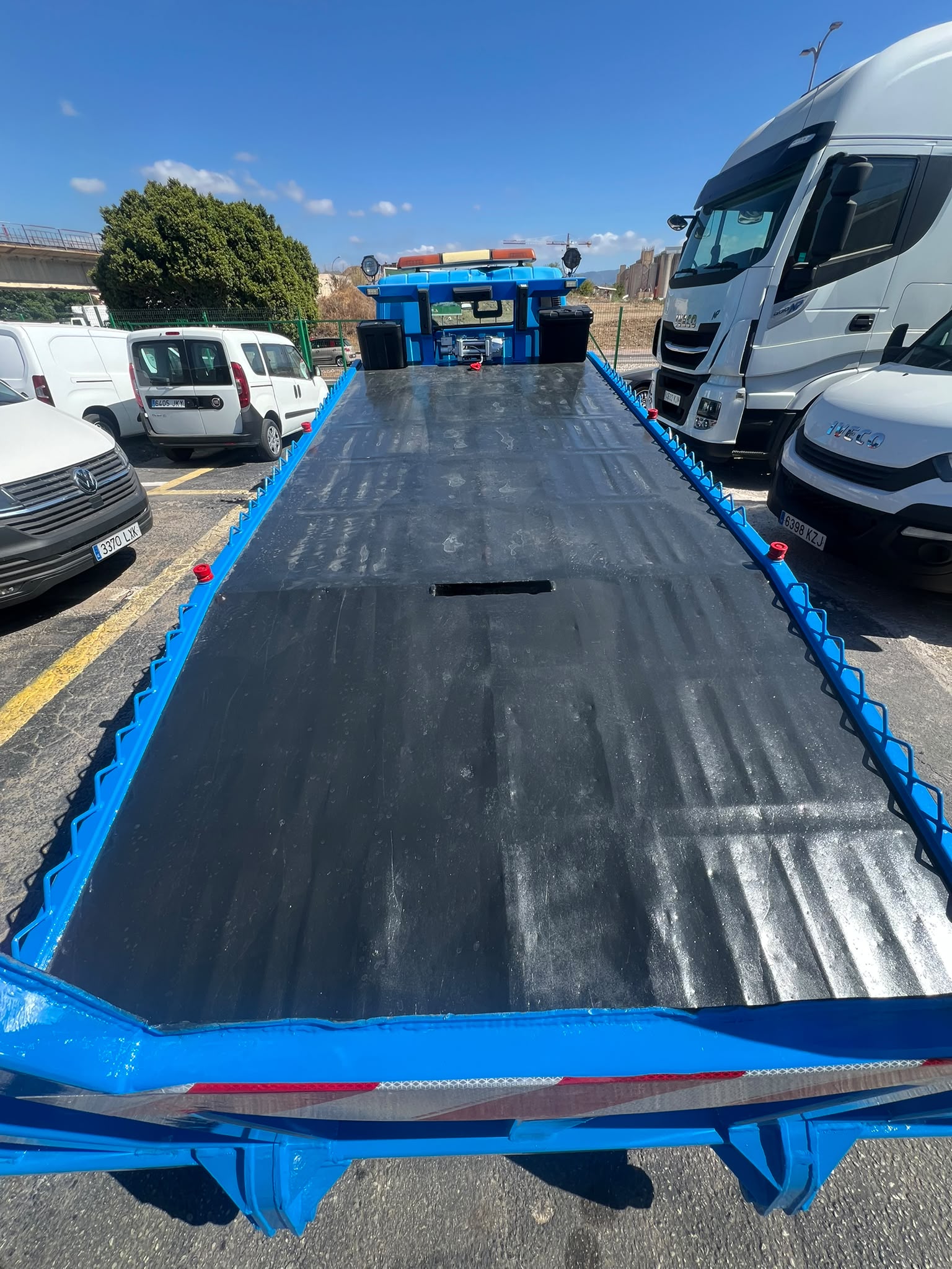 Mitsubishi CANTER 6.5/145 camión portacoches