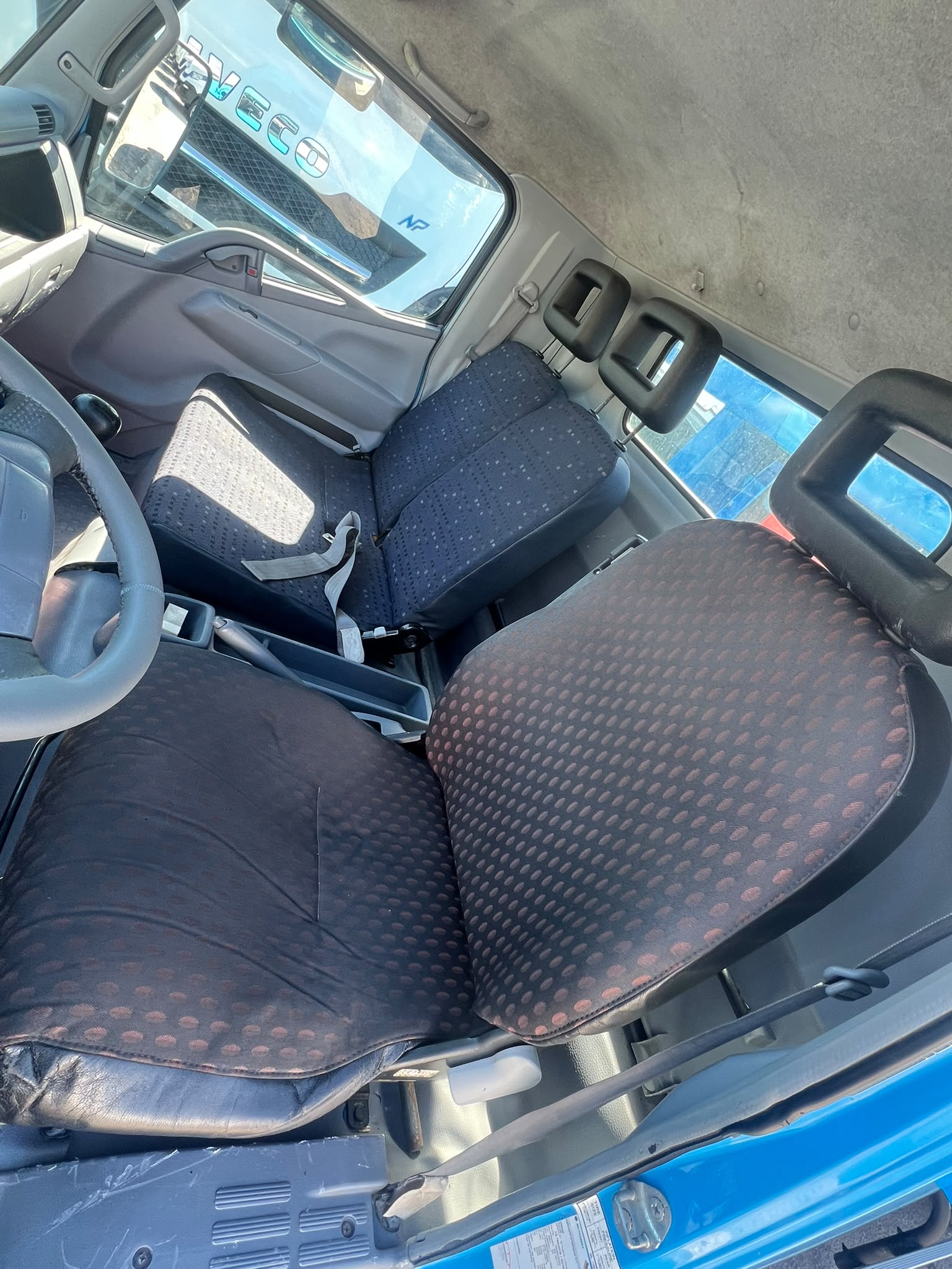Mitsubishi CANTER 6.5/145 camión portacoches