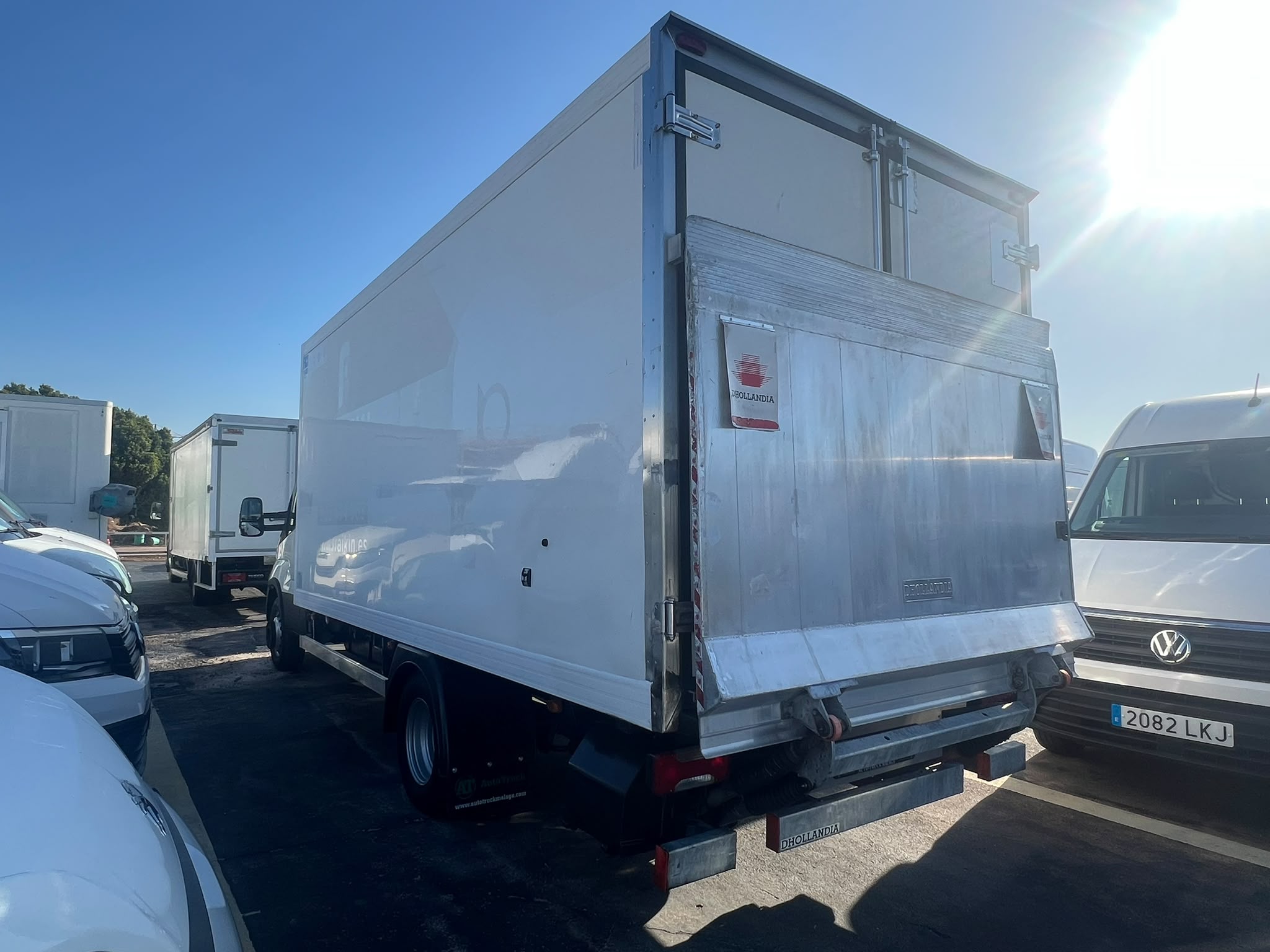 IVECO Daily 70C17 RAMPA ELEVADORA camión frigorífico