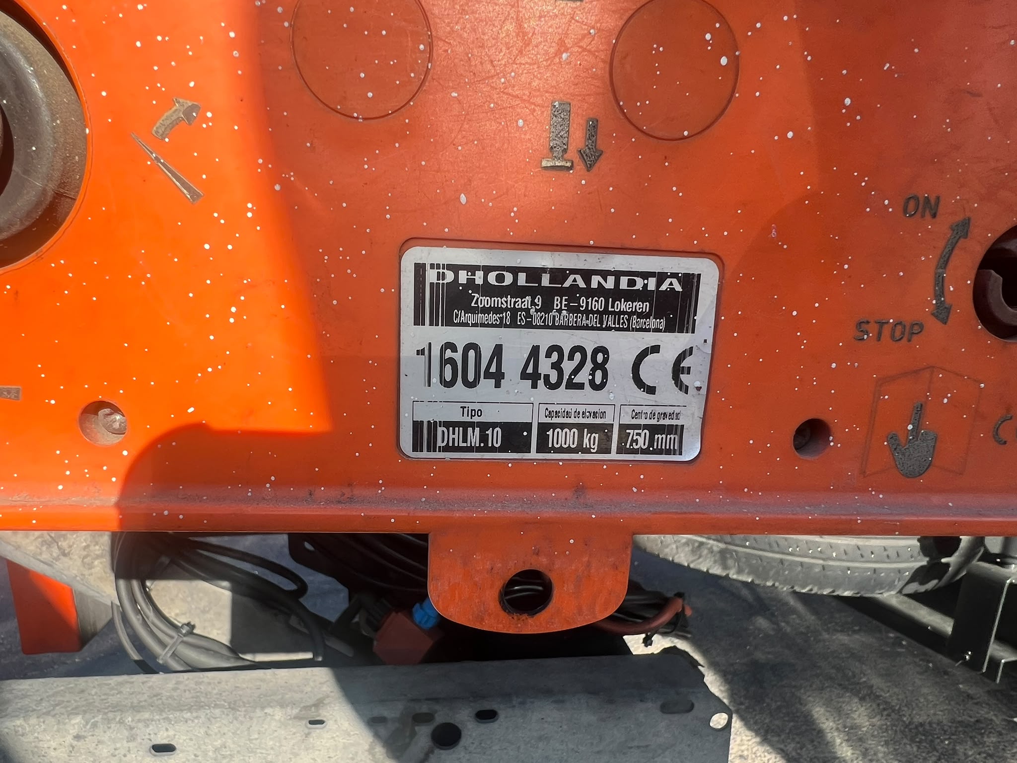 IVECO Daily 70C17 RAMPA ELEVADORA camión frigorífico