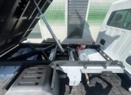 Nissan NV400 3.5TN BASCULANTE camión chasis